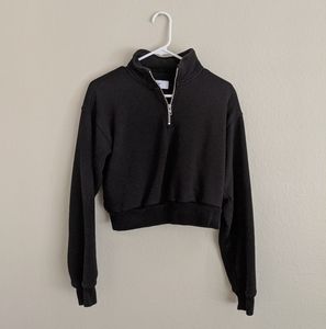 Aritzia TNA Cropped Sweatshirt small